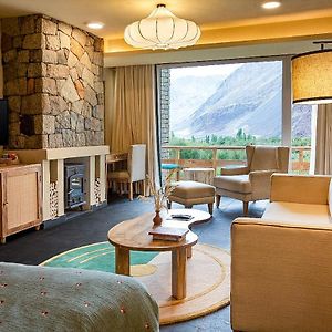 Stone Hedge Hotel