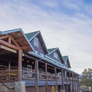 Marys Lake Lodge Mountain Resort And Condos